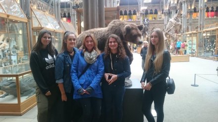 Praktykantki z ZSGH podczas zwiedzania Anglii